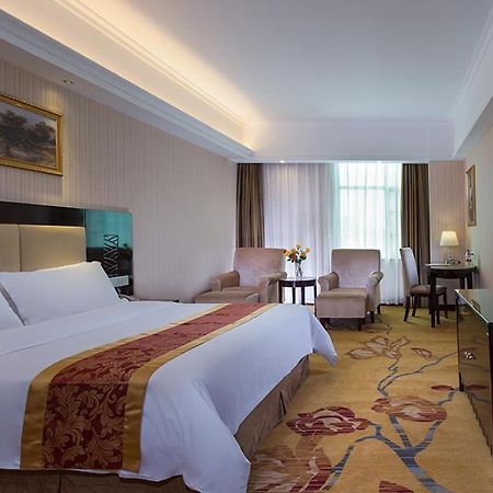 Vienna Hotel Baoan Liutang Xin'an  Екстер'єр фото